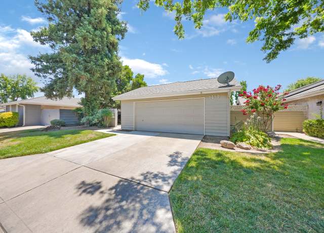 Property at 1437 E Vassar Ave, Visalia, CA 93292, 3 beds, 2 baths