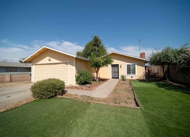 Property at 980 S Spruce St, Tulare, CA 93274, 3 beds, 2 baths