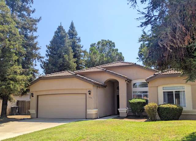 Property at 1435 E Dorothea Ave, Visalia, CA 93292, 3 beds, 2 baths