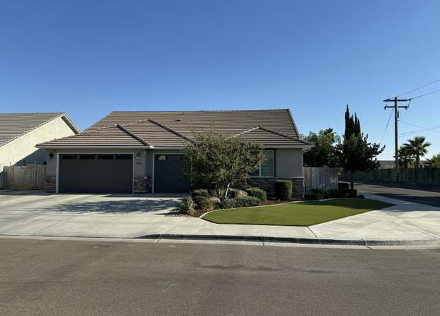 Property at 2005 Mount Stewart Ave, Tulare, CA 93274, 4 beds, 3 baths
