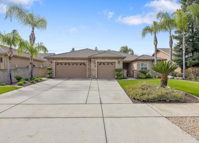 Property at 5855 W Oriole Ave, Visalia, CA 93291, 4 beds, 3 baths