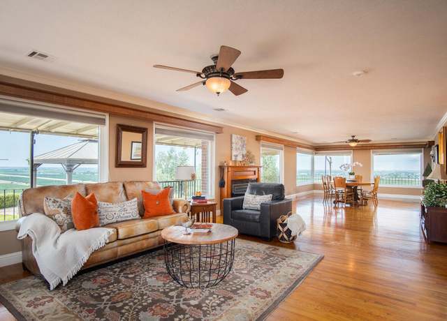 Property at 23124 Round Valley Dr, Lindsay, CA 93247, 3 beds, 3 baths