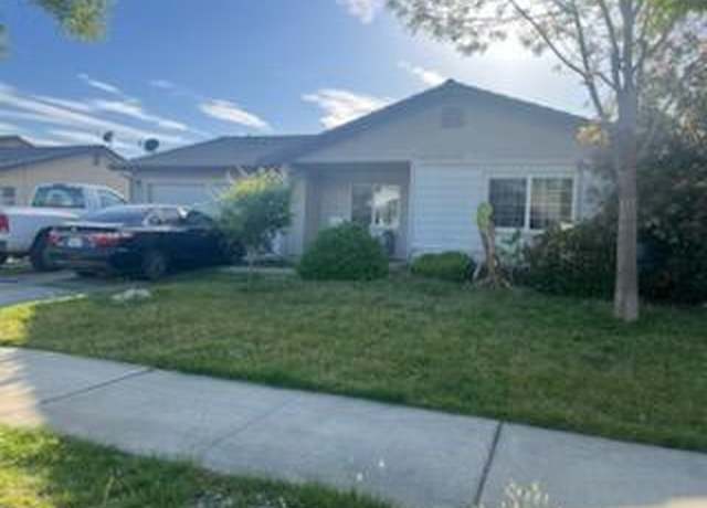 Property at 1065 W Yale Ave, Lindsay, CA 93247, 3 beds, 2 baths