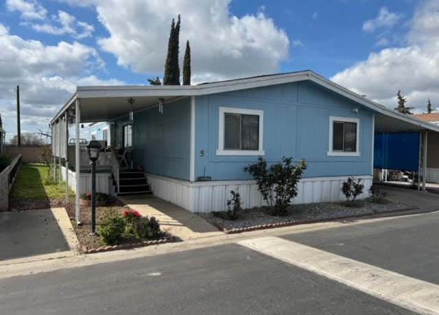 Property at 900 E Rankin Rd #5, Tulare, CA 93274, 3 beds, 2 baths