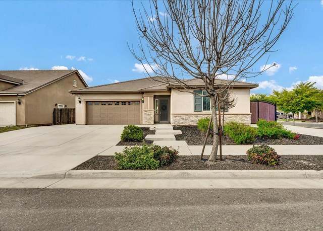 Property at 4306 W Robin Ave, Visalia, CA 93291, 3 beds, 2 baths