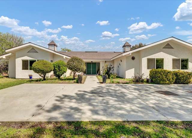 Property at 16425 Mustang Dr, Springville, CA 93265, 5 beds, 3 baths
