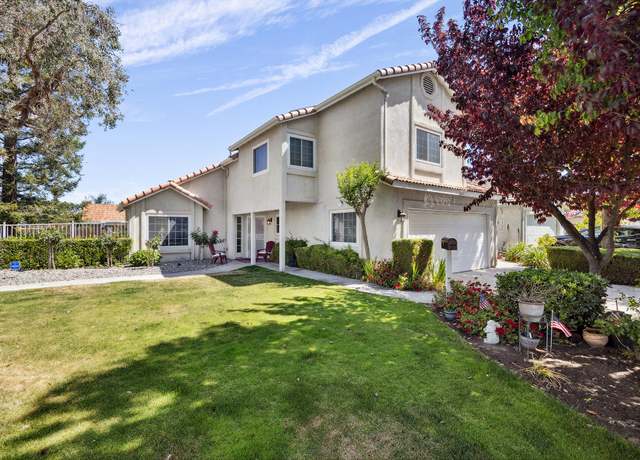 Property at 2862 Hillcrest St, Selma, CA 93662, 3 beds, 2 baths