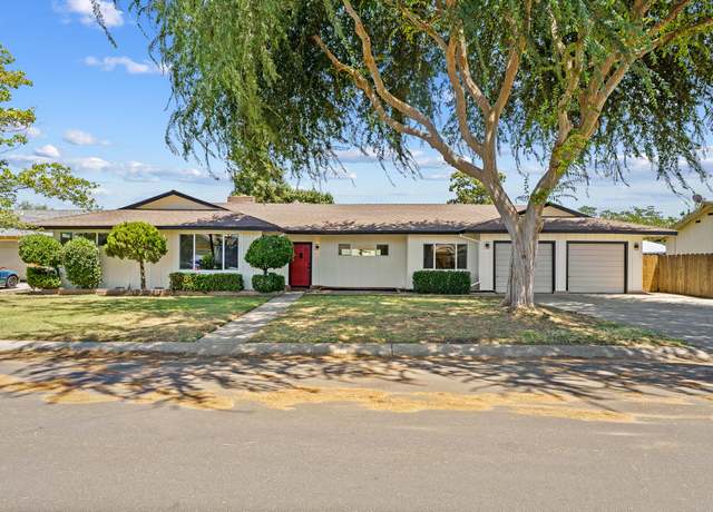Property at 72 S Waukesha St, Porterville, CA 93257, 3 beds, 2.5 baths