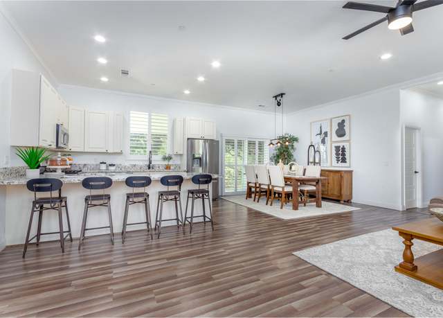 Property at 41937 Black Oak Dr, Three Rivers, CA 93271, 4 beds, 3 baths