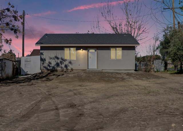 Property at 863 E Date Ave, Porterville, CA 93257, 2 beds, 1 bath