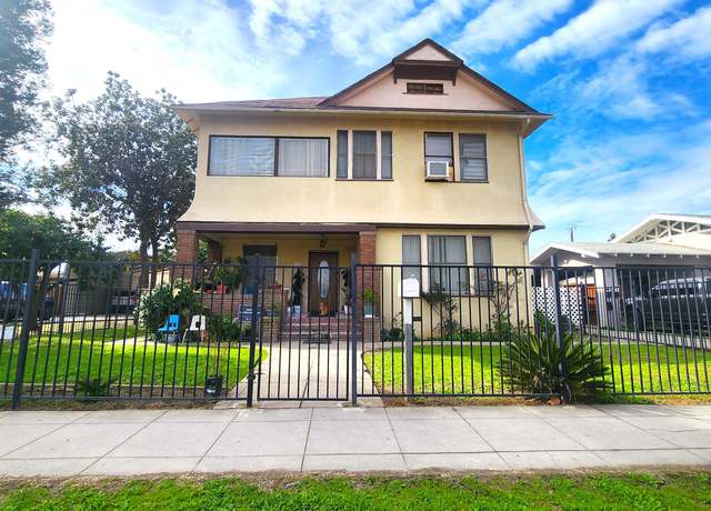 Property at 333 N L St, Dinuba, CA 93618, 14 beds, 7 baths