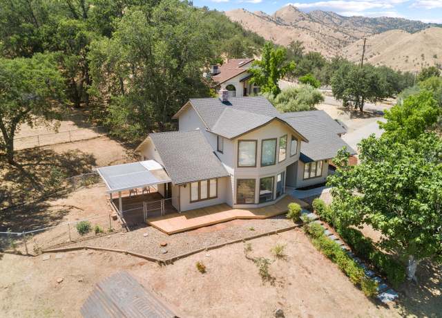 Property at 40698 Crystal Dr, Three Rivers, CA 93271, 3 beds, 2 baths
