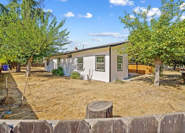 Property at 1321 E Olive Way, Dinuba, CA 93618, 3 beds, 2 baths