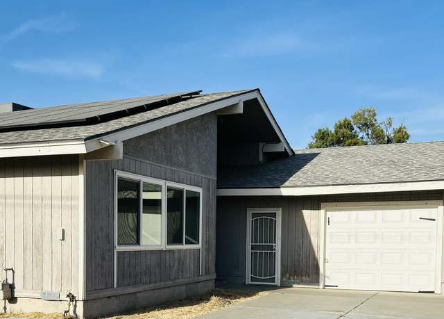 Property at 11557 4th Pl, Hanford, CA 93230, 3 beds, 2 baths