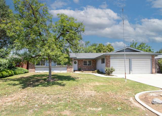 Property at 3614 W Pryor Ave, Visalia, CA 93277, 4 beds, 2 baths