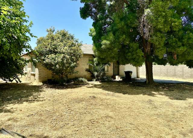 Property at 75 N Villa St, Porterville, CA 93257, 2 beds, 1 bath