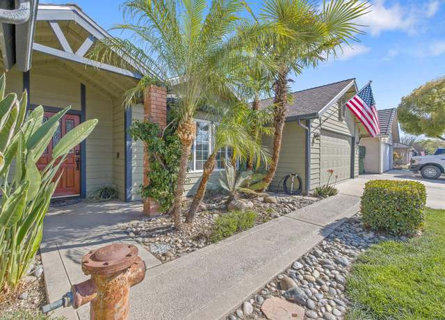 Property at 1454 Cedar Ln, Lemoore, CA 93245, 3 beds, 2 baths