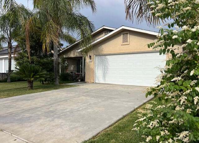 Property at 256 Pomegranate St, Woodlake, CA 93286, 2 beds, 1 bath