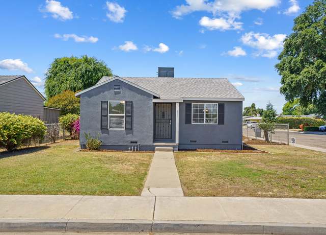 Property at 801 S Clark St, Visalia, CA 93292, 2 beds, 1 bath