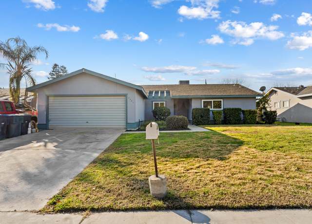 Property at 5541 W Walnut Ave, Visalia, CA 93277, 3 beds, 2 baths