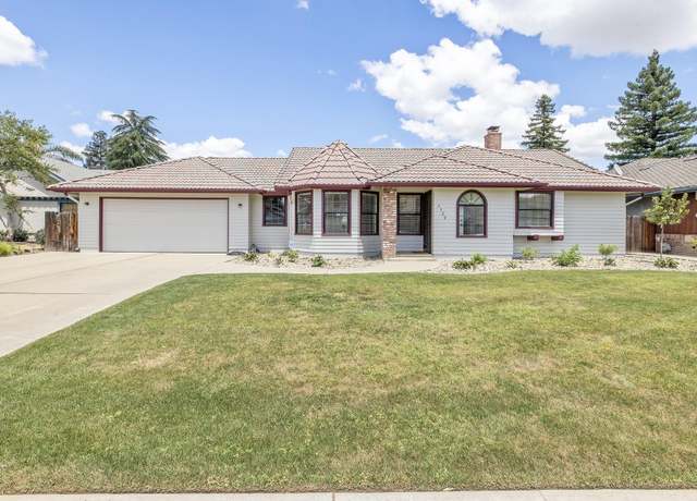 Property at 3320 W Victor Ct, Visalia, CA 93277, 4 beds, 2 baths