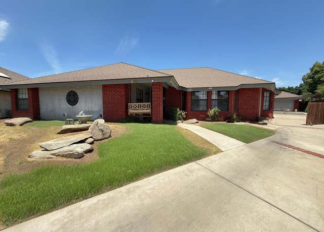 Property at 1450 W Brian Ln, Porterville, CA 93257, 3 beds, 3 baths