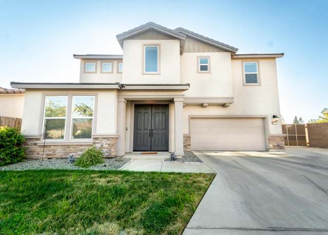 Property at 2017 S Veile St, Visalia, CA 93292, 4 beds, 3 baths