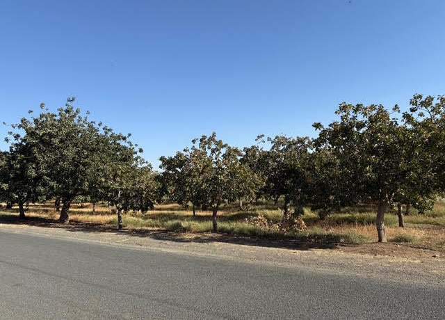 Property at Property in Terra Bella, CA 93270