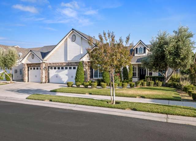 Property at 432 W Prescott Ave, Clovis, CA 93619, 5 beds, 2 baths