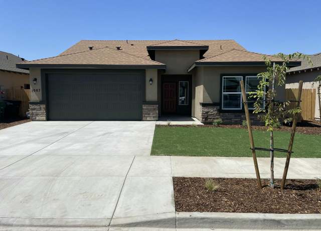Property at 1087 S Mesa Oak St, Porterville, CA 93257, 3 beds, 2 baths