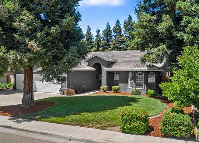 Property at 932 E La Salle Ave, Visalia, CA 93292, 4 beds, 2 baths