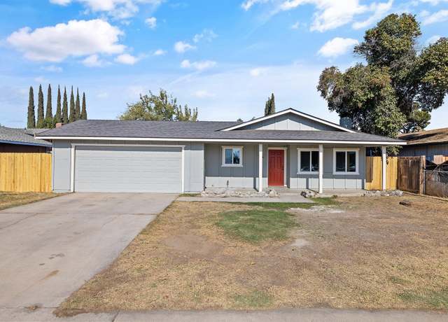 Property at 1702 W Elowin Ave, Visalia, CA 93291, 4 beds, 2 baths