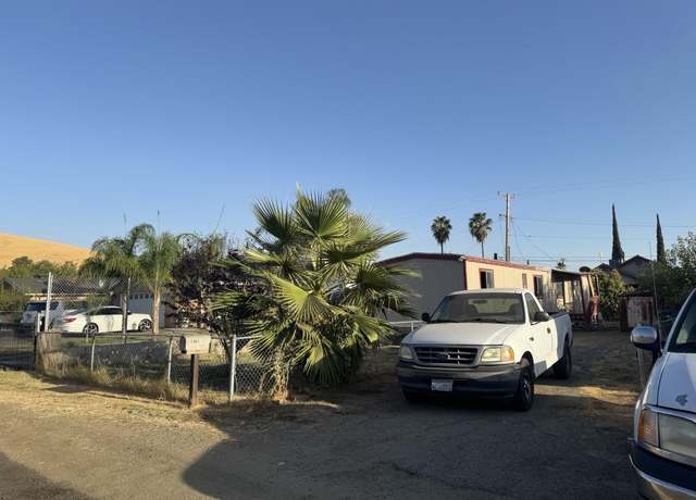 Property at 2341 E Alfred Ave, Exeter, CA 93221