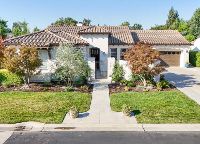 Property at 5515 W Sunnyview Ave, Visalia, CA 93291, 3 beds, 2 baths