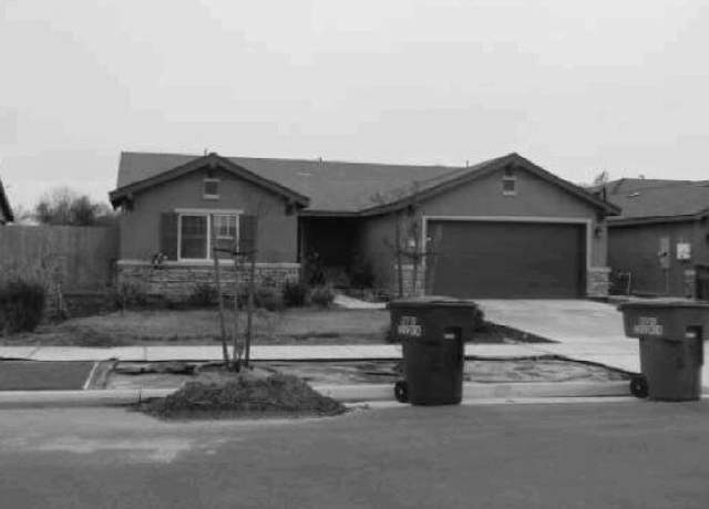 Property at 2035 W Chianti Way, Hanford, CA 93230, 3 beds, 2 baths