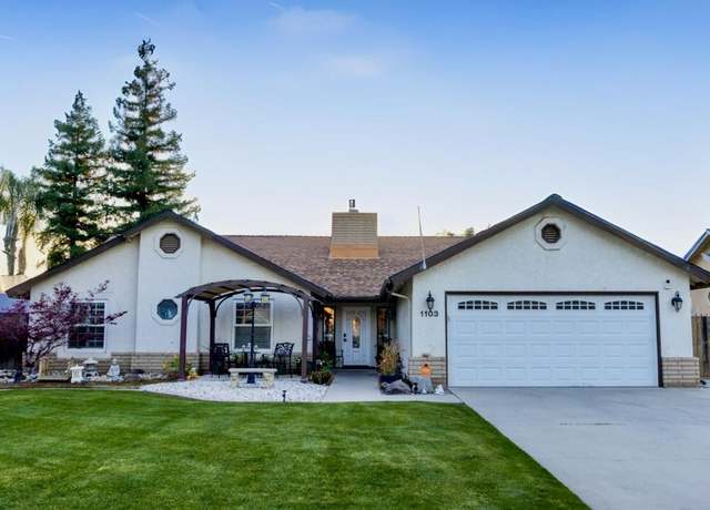 Property at 1103 N Vista St, Visalia, CA 93292, 4 beds, 3 baths