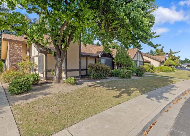 Property at 3940 W Hillsdale Ct, Visalia, CA 93291, 8 beds, 6 baths