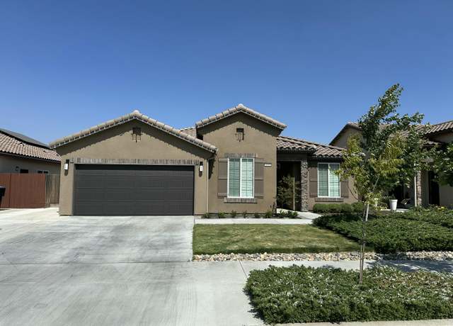 Property at 1002 S Crumal St, Visalia, CA 93292, 4 beds, 2 baths