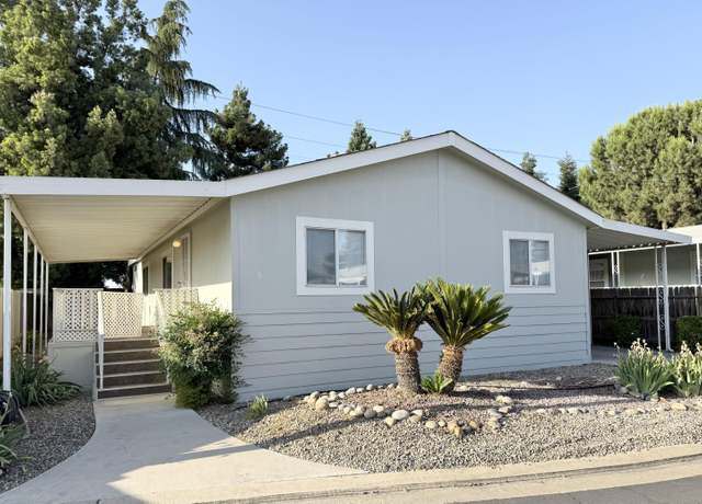 Property at 100 S Westwood St #8, Porterville, CA 93257, 3 beds, 2 baths