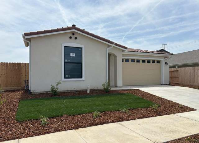 Property at 931 E Harter Dr, Visalia, CA 93292, 3 beds, 2 baths