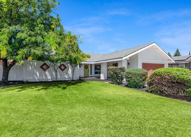 Property at 3419 S Vickie Ct. Ct, Visalia, CA 93277, 3 beds, 2 baths