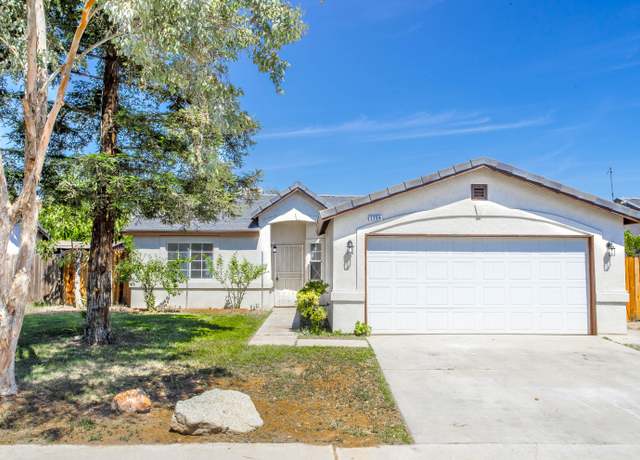 Property at 1756 N Boyles St, Porterville, CA 93257, 3 beds, 1.5 baths