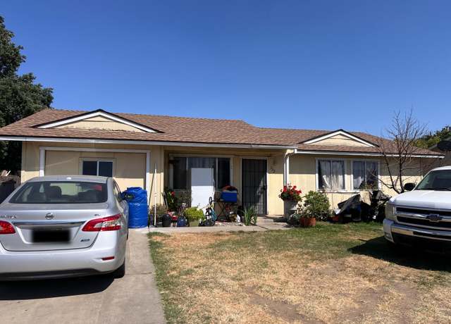 Property at 732 N Dwight Ave, Farmersville, CA 93223, 3 beds, 2 baths