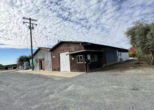 Property at 1200 Aster Ave, Lindsay, CA 93247