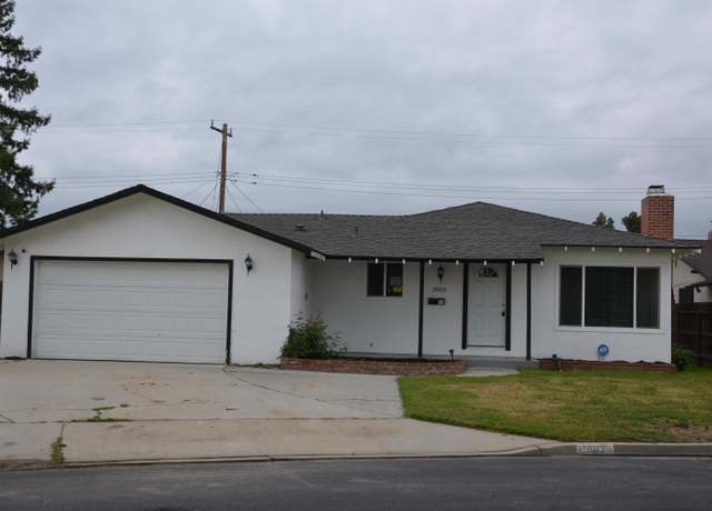 Property at 1903 S Terrace St, Visalia, CA 93277, 4 beds, 2 baths