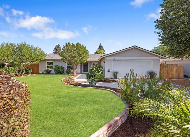 Property at 3545 W Coppola Ave, Visalia, CA 93277, 3 beds, 2 baths