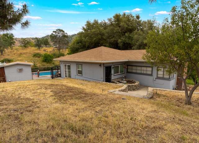 Property at 35228 Lenard Rd, Springville, CA 93265, 1 bed, 2 baths