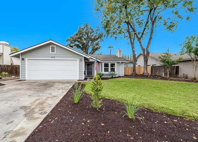 Property at 2111 S Conyer Ct Ct, Visalia, CA 93277, 3 beds, 2 baths