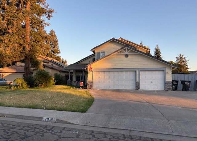 Property at 5703 W Monte Verde Ct, Visalia, CA 93277, 4 beds, 3 baths