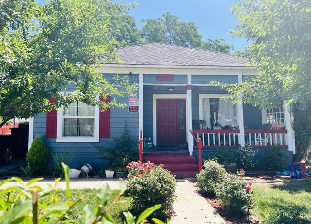 Property at 824 N Willis St, Visalia, CA 93291, 4 beds, 3 baths